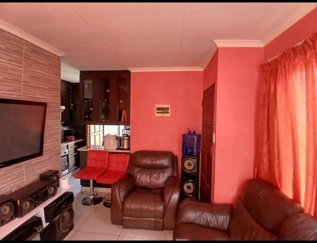 0 BEDROOM HOUSE FOR SALE IN SOSHANGUVE VV
